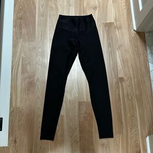 Black Alo Yoga Leggings
